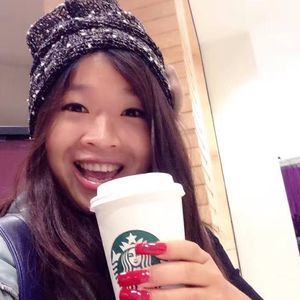 Meet your Posher, Phoebe